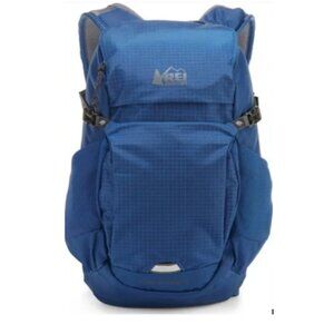 REI Co-op Link 15 L Hydration Pack in Blue. Like new!